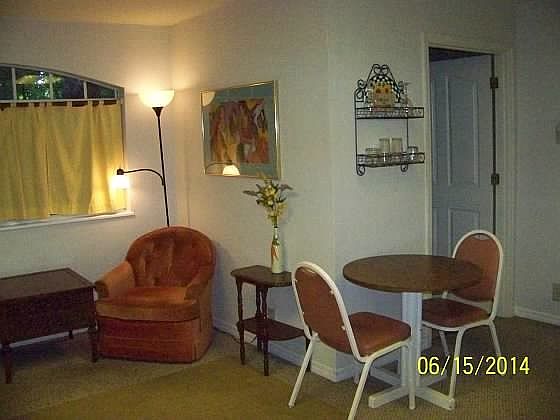 5th image of 612 1/2 W New York Ave