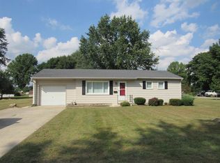 105 E 3rd St, South Whitley, IN 46787