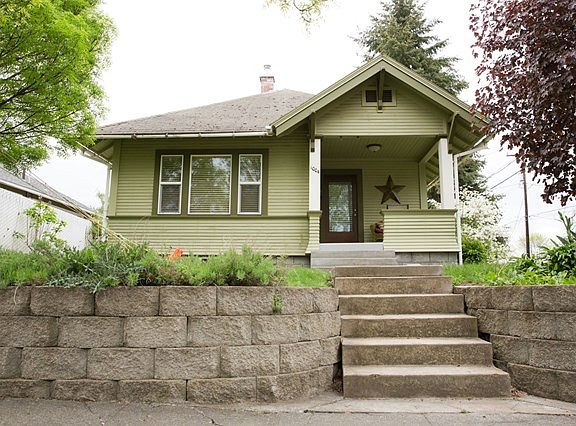 2nd image of 1004 Frankland St