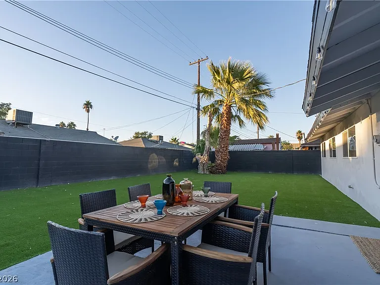 31 Jade Cir — Photo 44