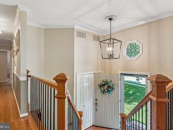 5th image of 609 Dunberry Dr