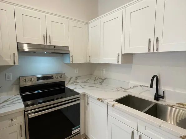 4546 W 17th St #9, Los Angeles, CA 90019