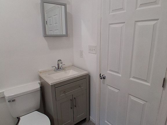 2nd image of 1353 W Jerome St #2