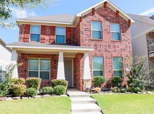 1013 Holly Anne Ln, Aubrey, TX 76227