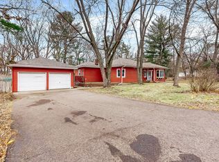 609 Galahad Rd N #1, Hudson, WI 54016