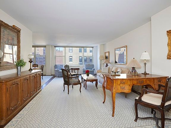 2nd image of 139 E 63rd St APT 9C