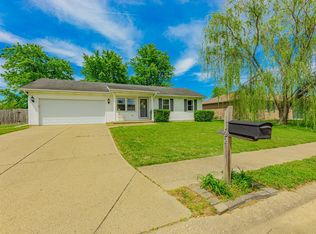 6122 Summit Pointe Way, Newburgh, IN 47630