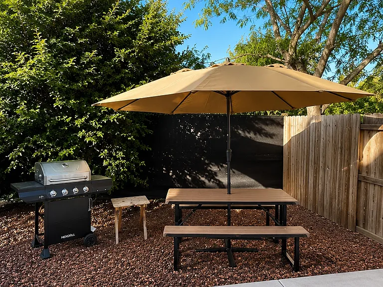 731 Kermit Ct — Photo 22