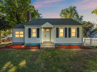 212 E Walker St, Rolling Prairie, IN 46371
