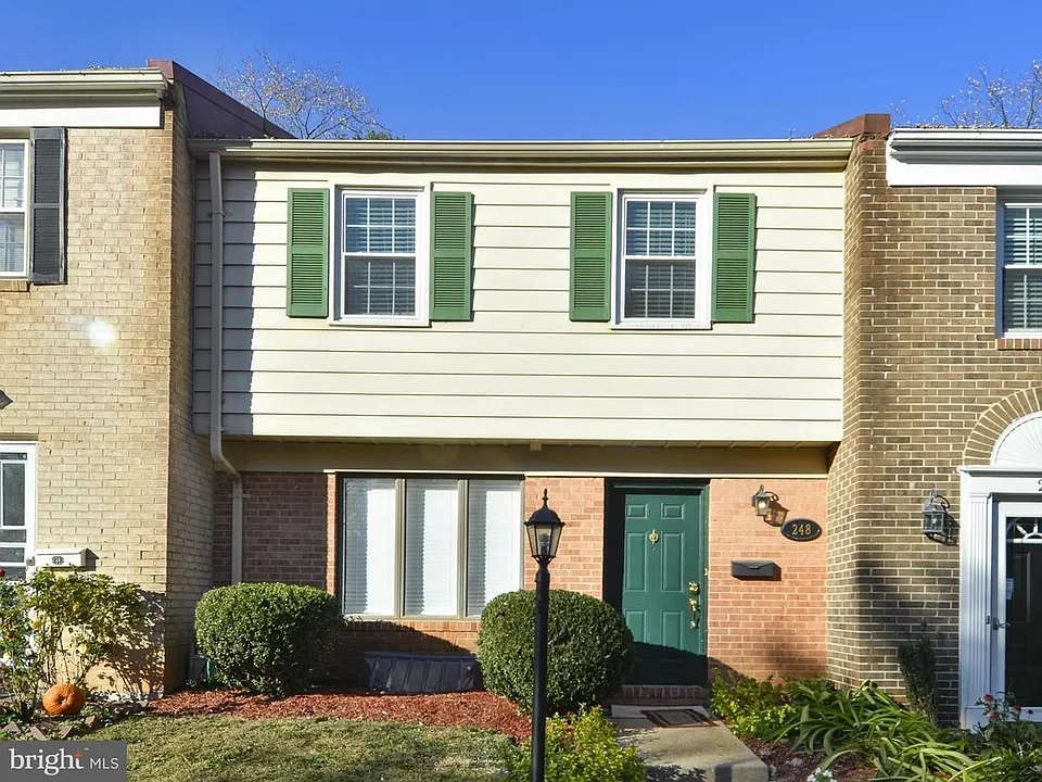 248 Gold Kettle Dr