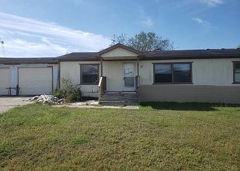 2nd image of 1672 W County Road 303