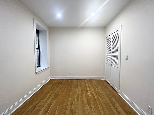 Rented by City Connections Realty | media 6