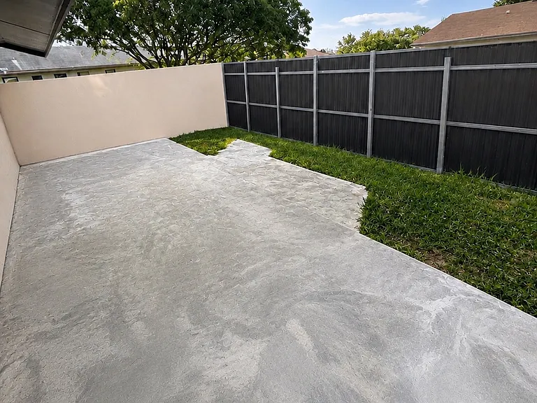 13761 SW 49th St — Photo 5