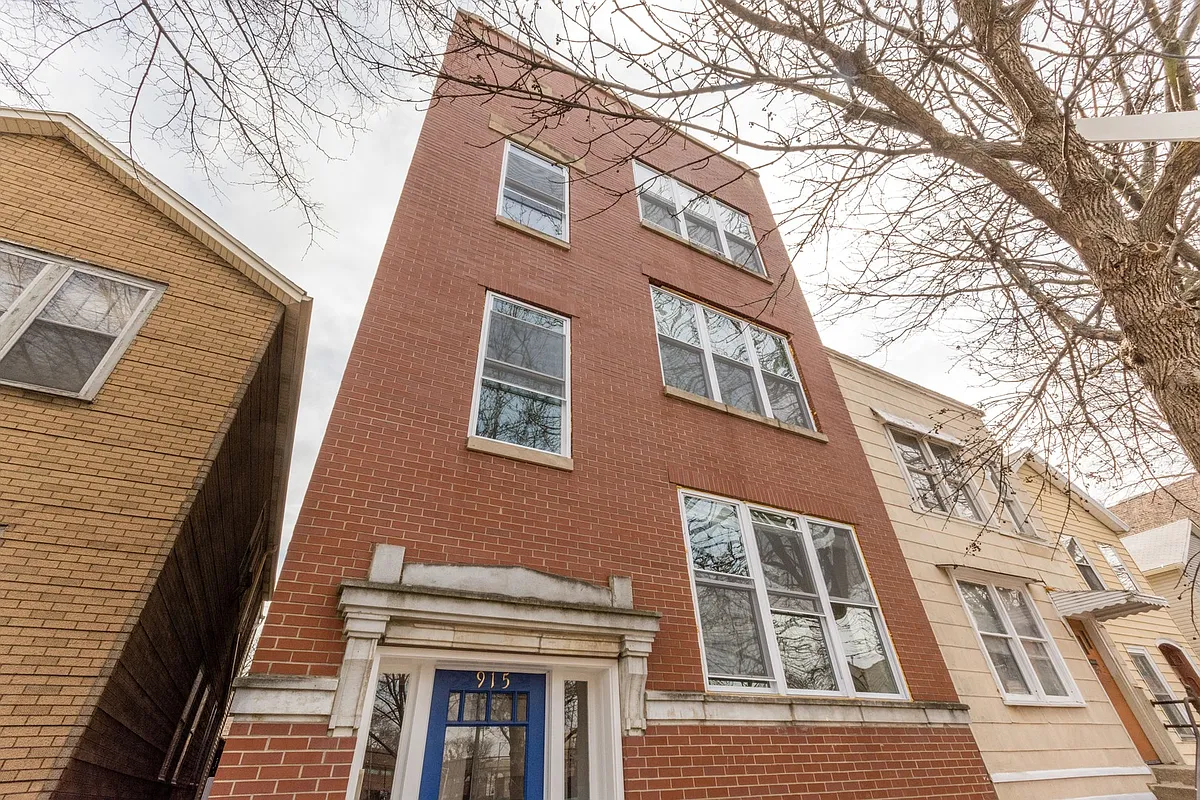 Building Photo - 915 S Aberdeen St