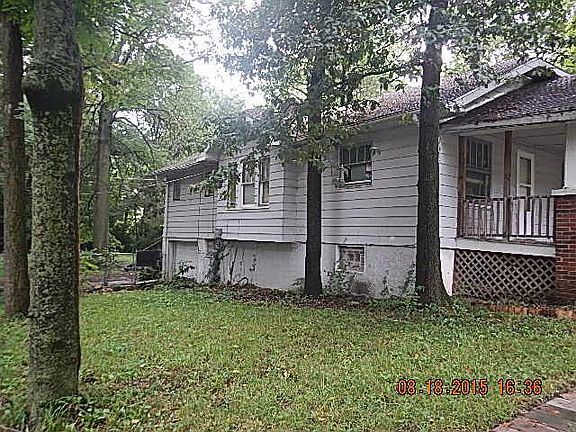 2nd image of 3931 E 58th St