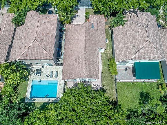 5th image of 5837 NW 108th Pl