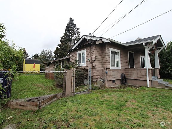 3rd image of 3816 Alaska Street S