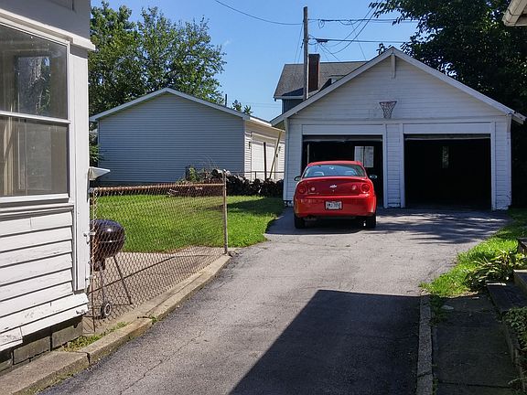1 Car Garage