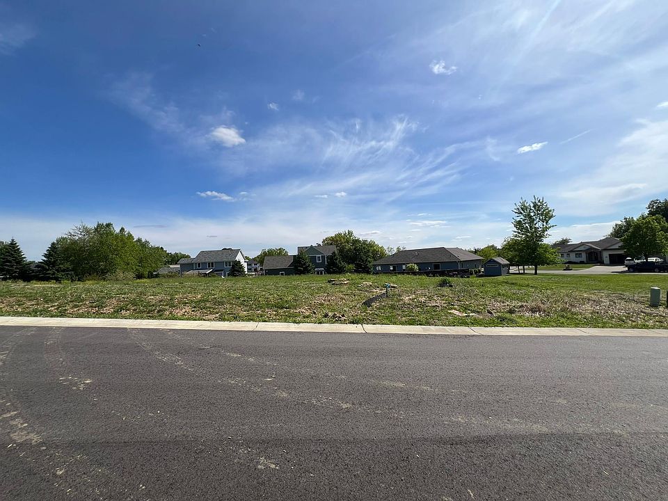 2nd image of 2580 Gold Finch Ln