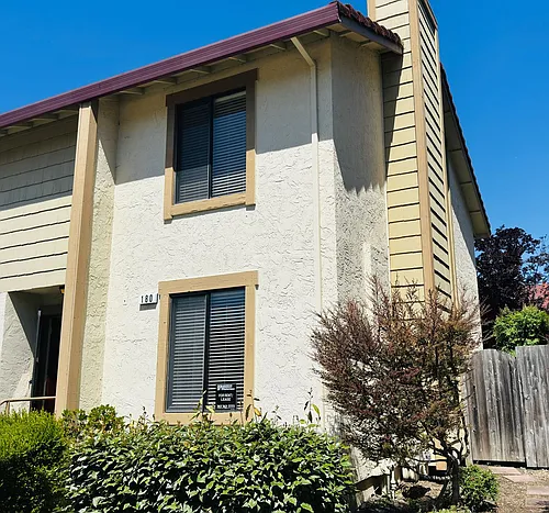 180 Park Place Dr Photo 1