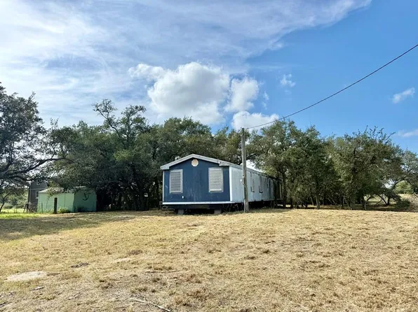 1203 Ruby Allen St, Rockport, TX 78382
