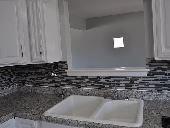 5th image of 231 E 169th Pl