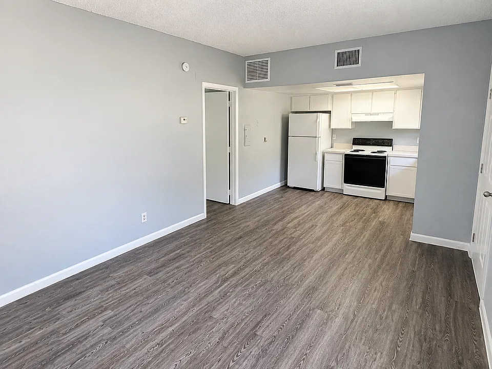 519 Morgan Ave #4