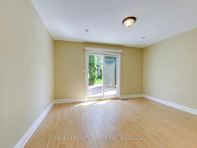 42 Norgrove Cres — Photo 9