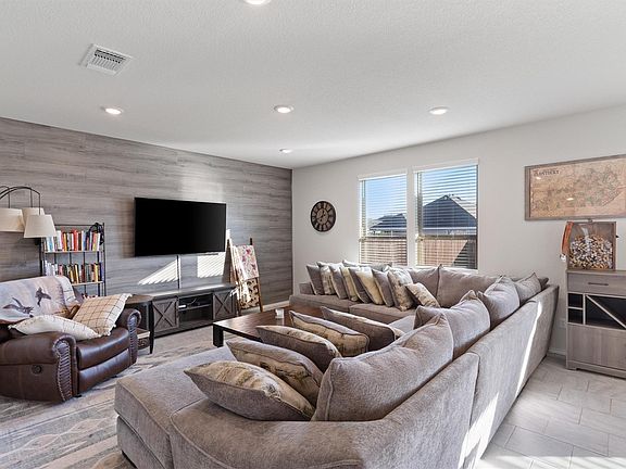 5th image of 600 Hugenot Way