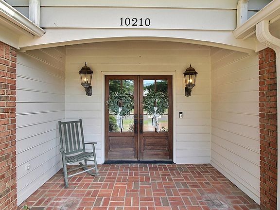 2nd image of 10210 Crooked Creek Cv