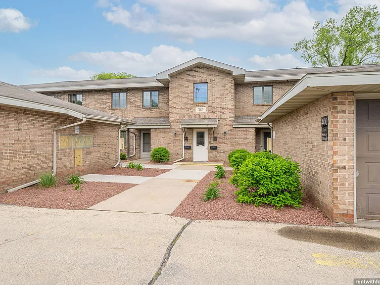 410 Fox Shores Dr — Photo 18