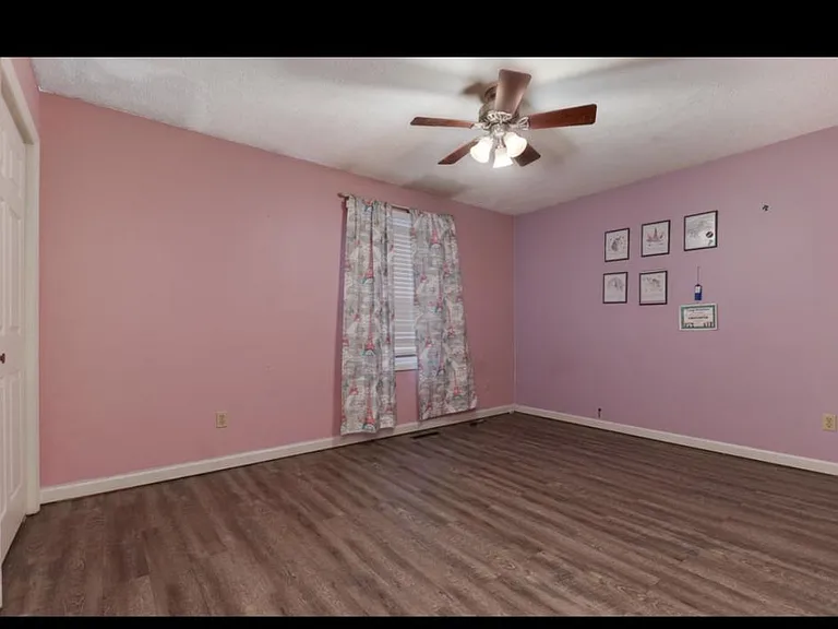 4 Haney Ct — Photo 9