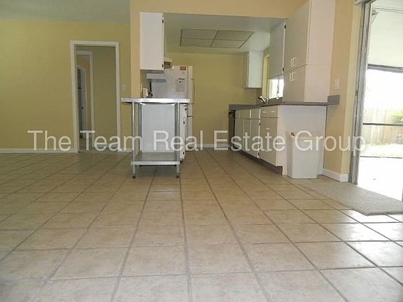 5th image of 9646 Montello Dr