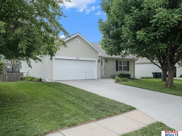 14805 Ruggles St, Omaha, NE 68116