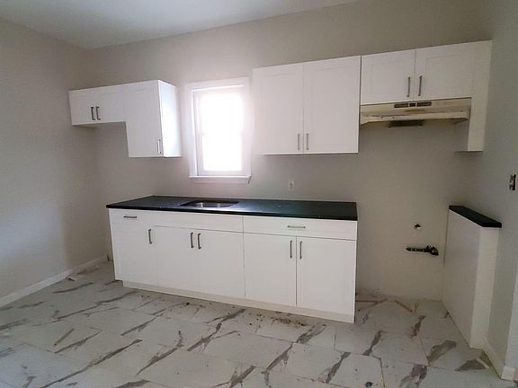 2nd image of 99 Maybaum Ave Floor 2