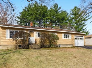 52 Forest Glen Dr, Northampton, MA 01062