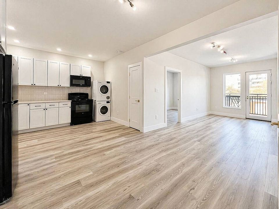 1st image of 950 Bedford Ave #5C