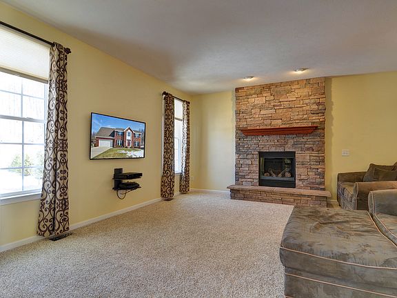 2nd image of 9139 Jody Lynn Ln
