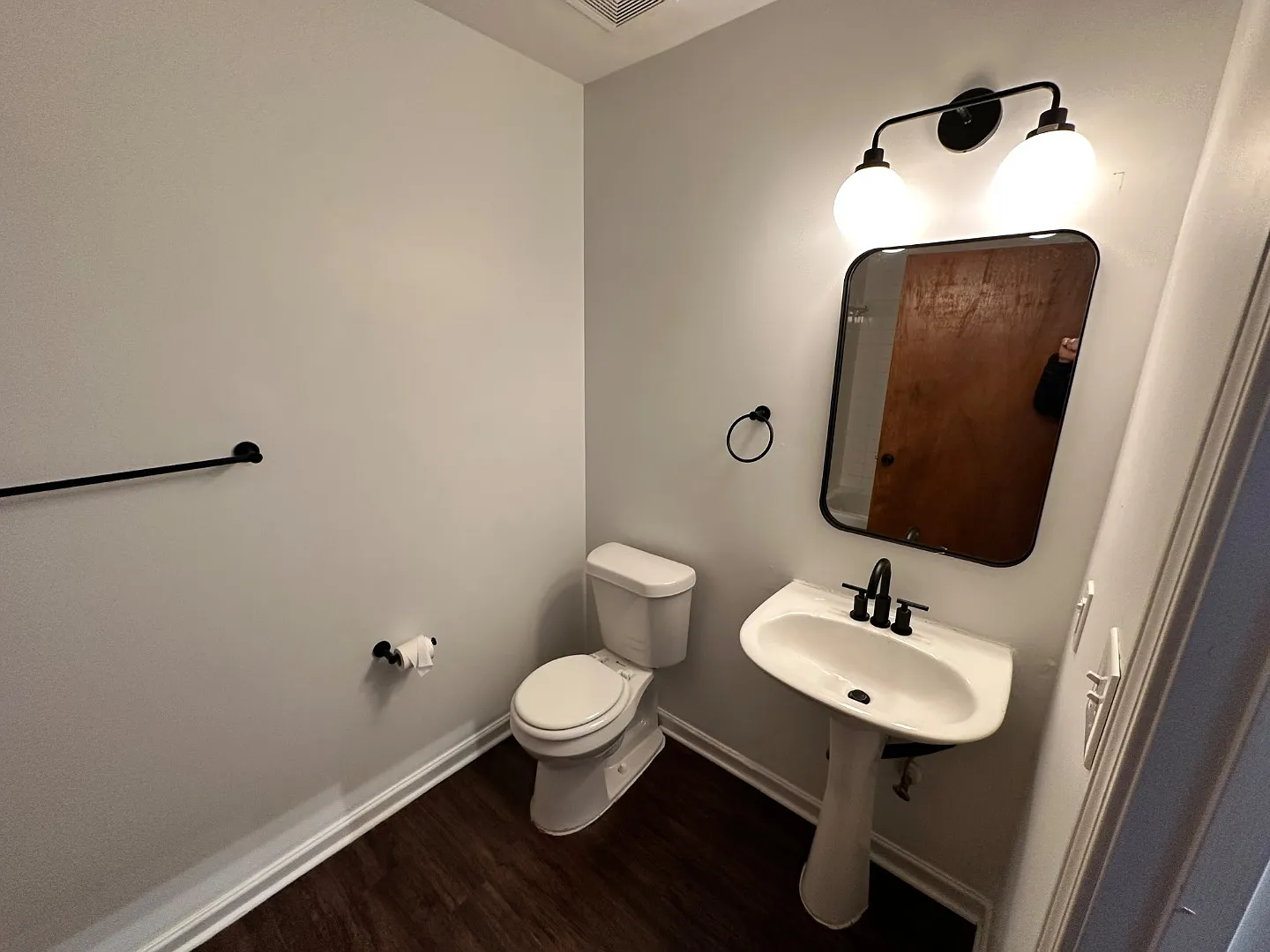 1528 Ralph David Abernathy Blvd SW - B-104 — Photo 3