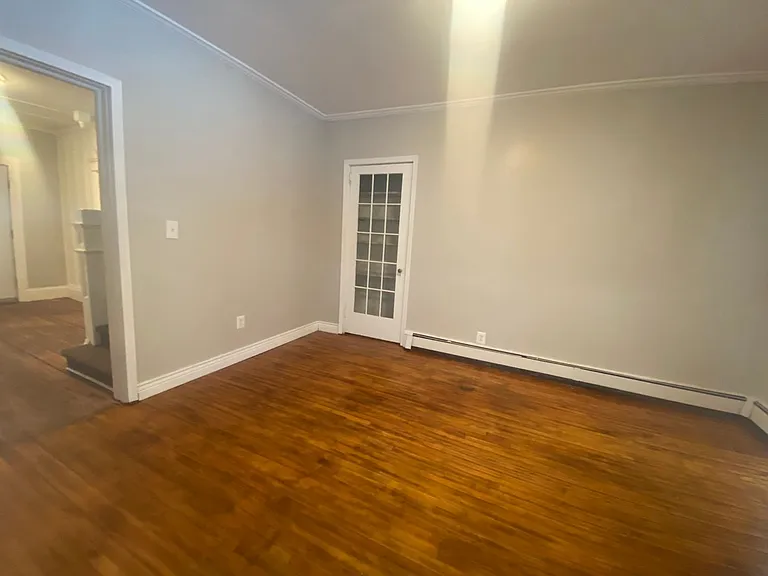 142 N Mechanic St — Photo 26