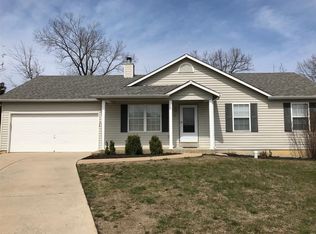712 Windy Hollow Ct, Wentzville, MO 63385