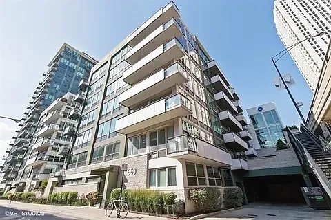 650 W Wayman St #205
