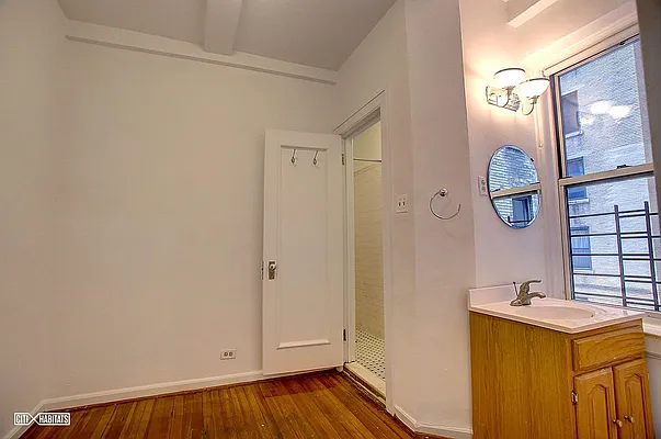 Rented by Citi Habitats | media 28
