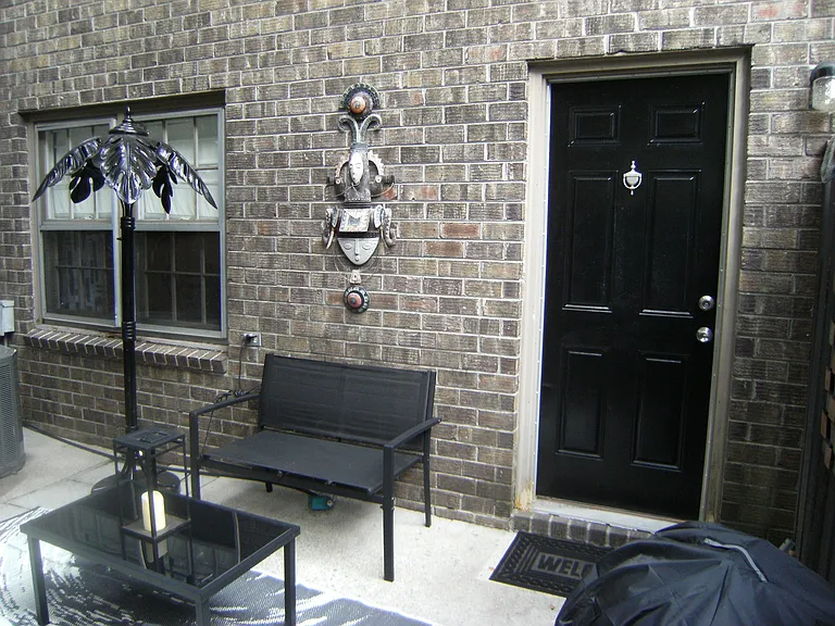 2451 Realm St — Photo 21