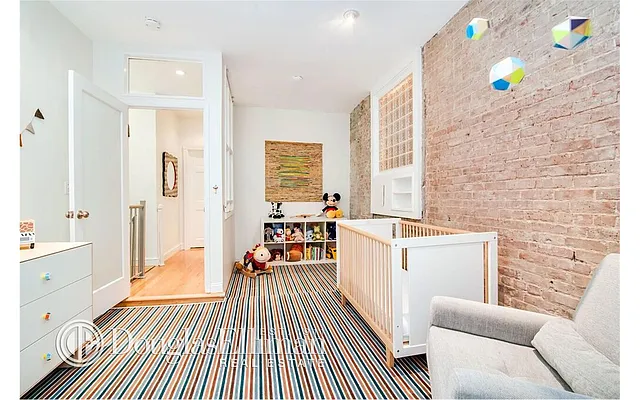 Sold by Douglas Elliman | media 20