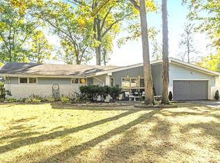 622 Shadyhurst Dr, Fort Wayne, IN 46825