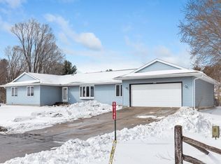 N6189 Rose Ln, Onalaska, WI 54650