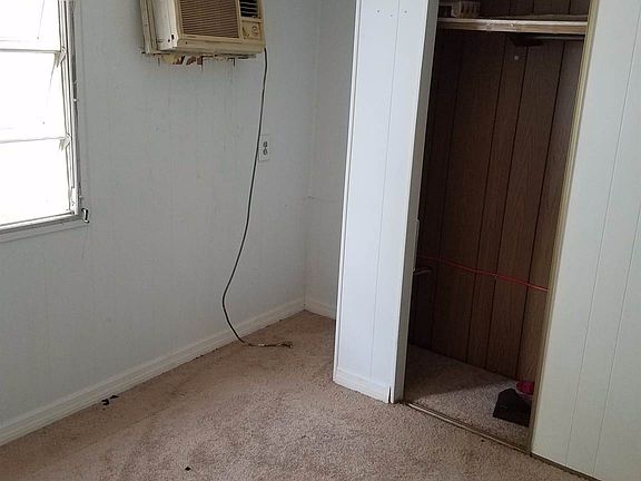 4th image of 16 Stebbins Dr