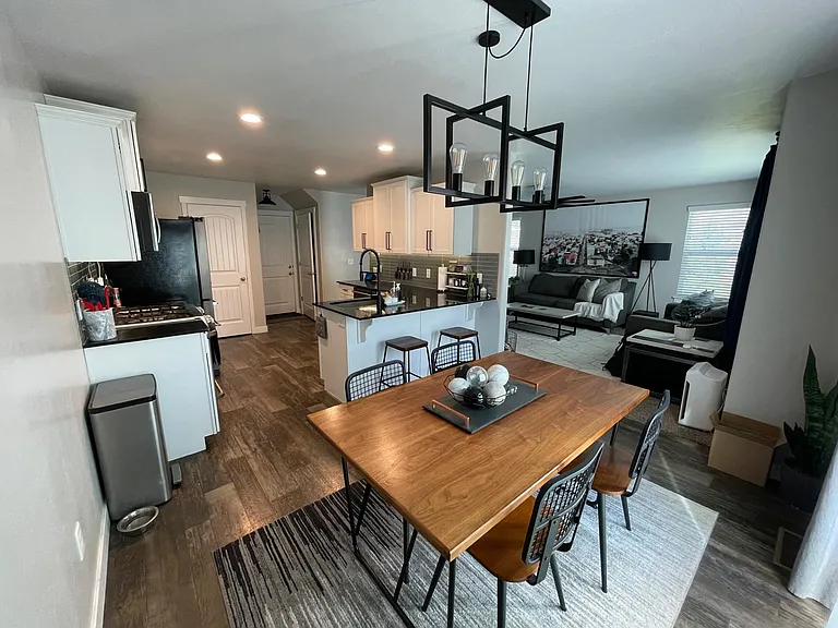 741 W Gallant Dr — Photo 6