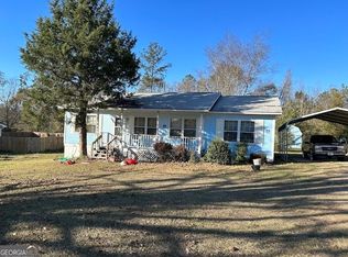 1135 E McIntosh Rd, Griffin, GA 30223